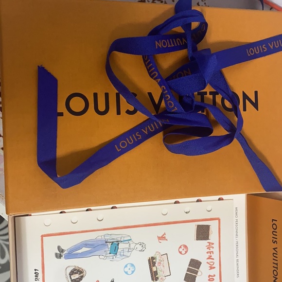 LV MM Agenda Pages 2022 - Picture 15 of 15